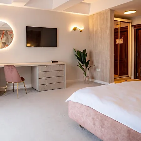 Ges Mamaia